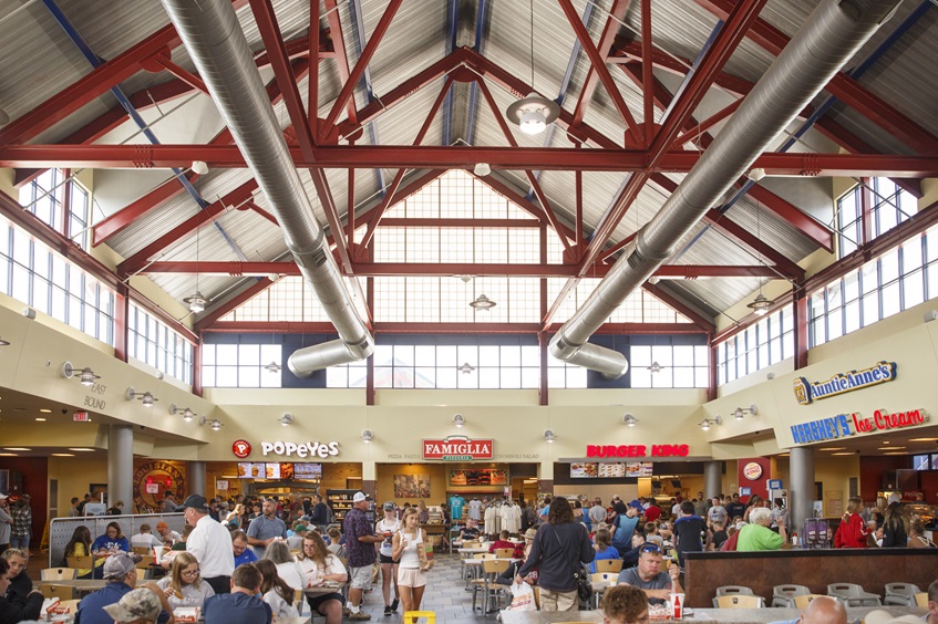 059_070619_PTC Interior view of busy PA Turnpike service plaza